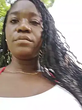 Snapshot of DayannaBronx chatting on 12, 9, 2025 DayannaBronx online show from 12, 9, 2025