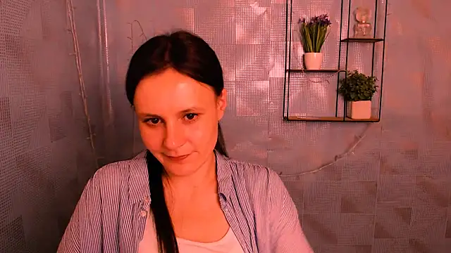 Snapshot of ValeriaHeart_ chatting on 4, 2, 2025 ValeriaHeart online show from 4, 2, 2025