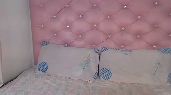 Snapshot of NikkyDangerr chatting on 21, 2, 2025 NikkyDangerr online show from 21, 2, 2025