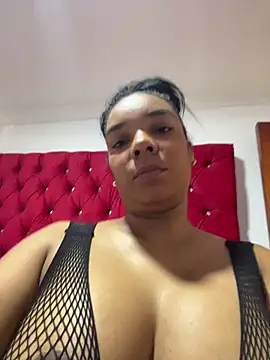 Snapshot of stefania_brunnett chatting on 9, 5, 2026 stefania brunnett online show from 9, 5, 2026