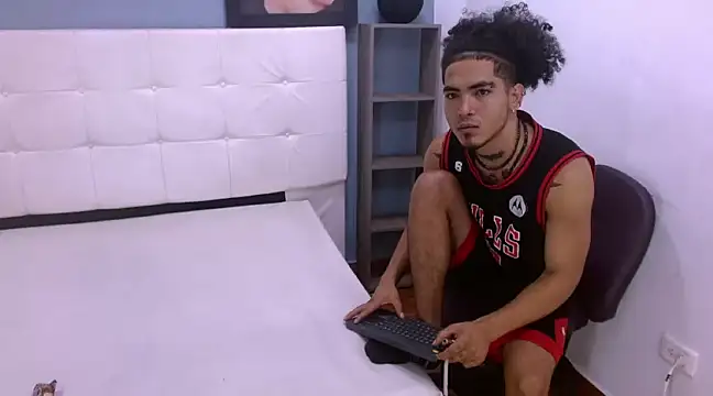 Snapshot of LihanJor_23 chatting on 13, 2, 2025 LihanJor 23 online show from 13, 2, 2025