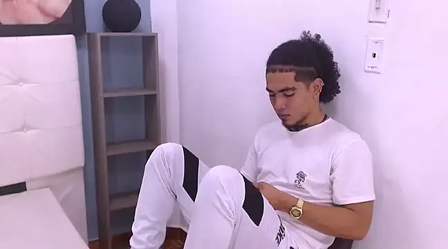 Snapshot of LihanJor_23 chatting on 14, 2, 2025 LihanJor 23 online show from 14, 2, 2025