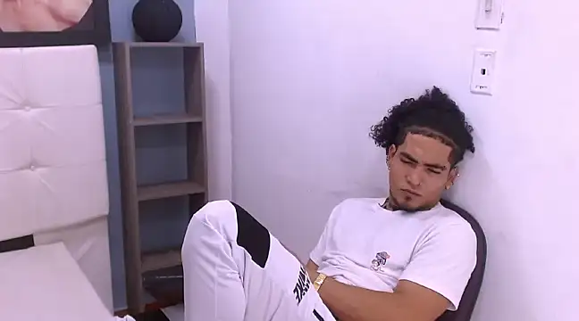 Snapshot of LihanJor_23 chatting on 14, 2, 2025 LihanJor 23 online show from 14, 2, 2025