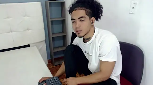 Snapshot of LihanJor_23 chatting on 22, 2, 2025 LihanJor 23 online show from 22, 2, 2025