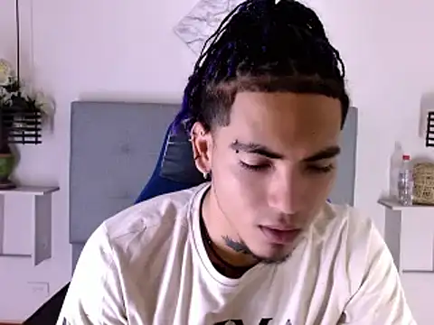 Snapshot of LihanJor_23 chatting on 13, 3, 2025 LihanJor 23 online show from 13, 3, 2025