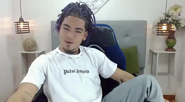 Snapshot of LihanJor_23 chatting on 18, 3, 2025 LihanJor 23 online show from 18, 3, 2025