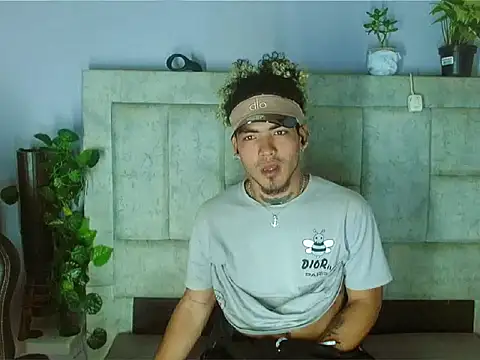 Snapshot of LihanJor_23 chatting on 10, 9, 2025 LihanJor 23 online show from 10, 9, 2025