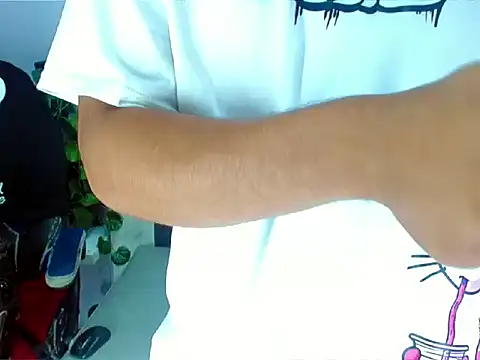 Snapshot of LihanJor_23 chatting on 12, 9, 2025 LihanJor 23 online show from 12, 9, 2025