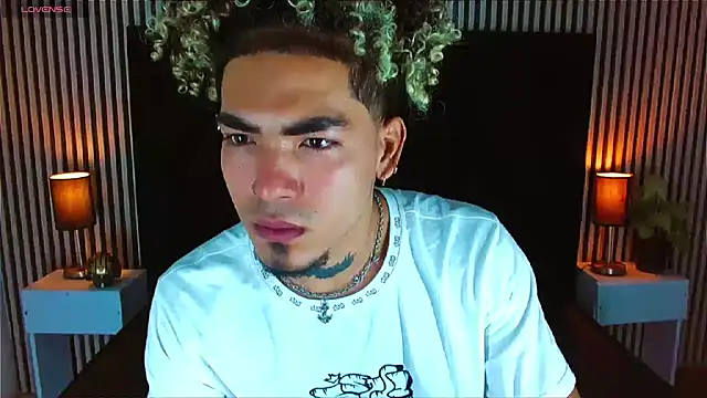 Snapshot of LihanJor_23 chatting on 13, 10, 2025 LihanJor 23 online show from 13, 10, 2025