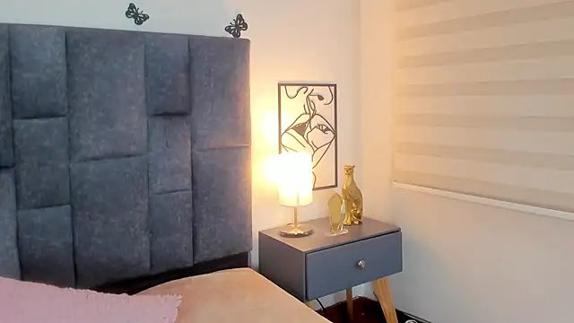 Violetta Ficher online show from 9, 4, 2026