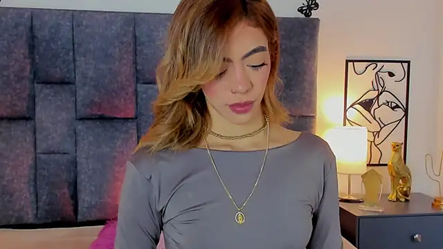 Snapshot of Violetta_Ficher chatting on 12, 6, 2026 Violetta Ficher online show from 12, 6, 2026
