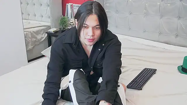 Snapshot of just_gay_ chatting on 4, 2, 2025 just gay online show from 4, 2, 2025