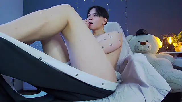 Snapshot of just_gay_ chatting on 13, 2, 2025 just gay online show from 13, 2, 2025