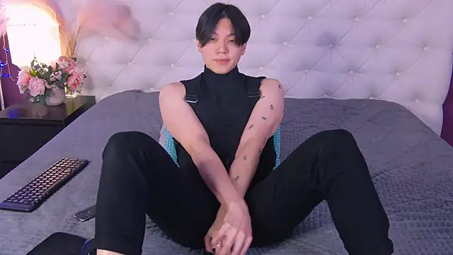 Snapshot of just_gay_ chatting on 12, 3, 2025 just gay online show from 12, 3, 2025