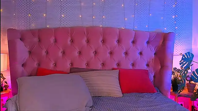 Snapshot of just_gay_ chatting on 23, 3, 2025 just gay online show from 23, 3, 2025