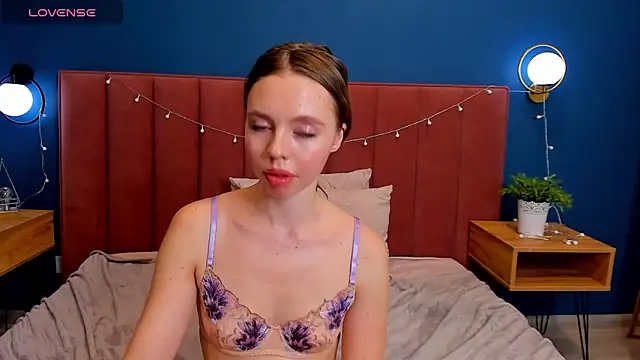 TessaAdorable online show from 9, 2, 2025