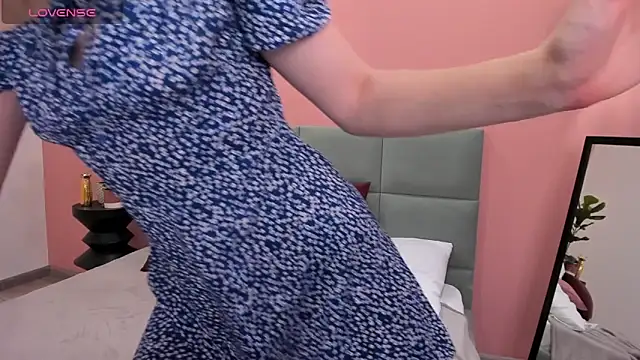 TessaAdorable online show from 10, 2, 2025