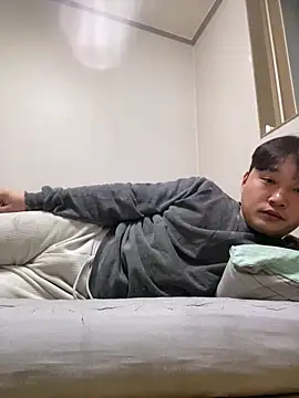 Snapshot of offwhite777 chatting on 21, 2, 2025 offwhite777 online show from 21, 2, 2025