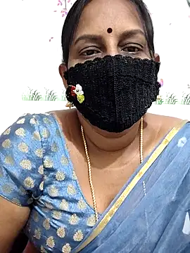 Snapshot of Tamil_Meera12 chatting on 25, 4, 2026 Tamil Meera12 online show from 25, 4, 2026
