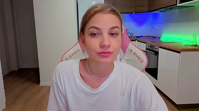 Enjoy everymoment  online show from 10, 4, 2026