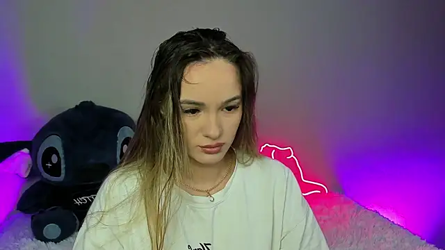 EvaBalmer online show from 25, 11, 2025