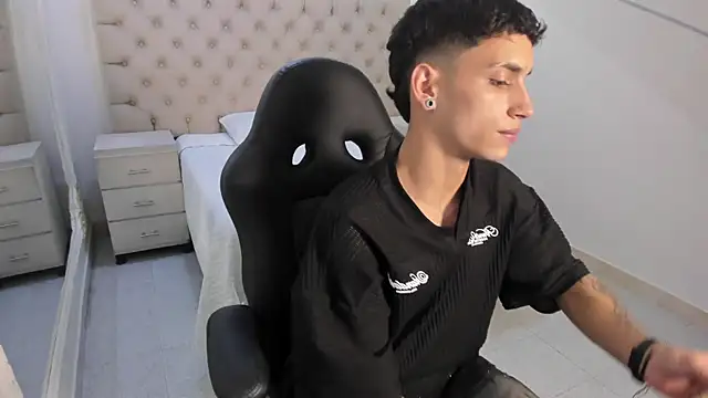 Snapshot of JhoanLeandro chatting on 11, 1, 2026 JhoanLeandro online show from 11, 1, 2026