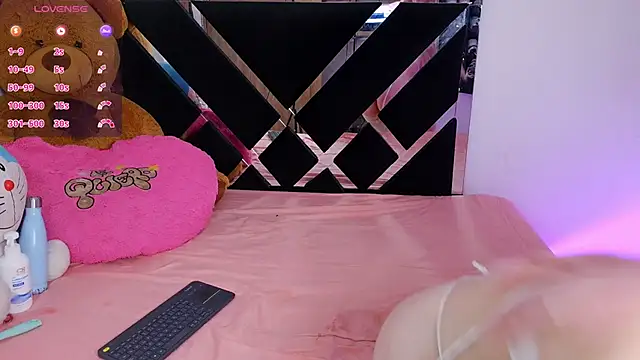 CatalinaSmith1 online show from 25, 2, 2026