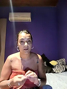 Pantaneirasexy online show from 18, 11, 2025