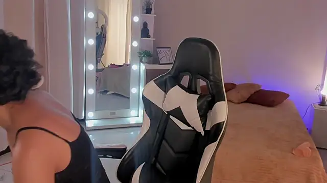 leahaltomm online show from 12, 3, 2025