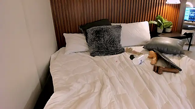  michel bbw online show from 4, 2, 2025