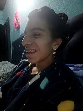 Ariell Kieran online show from 8, 11, 2025