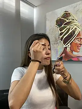 Andrea18 blonde online show from 18, 2, 2025