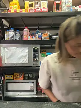 Andrea18 blonde online show from 14, 1, 2026