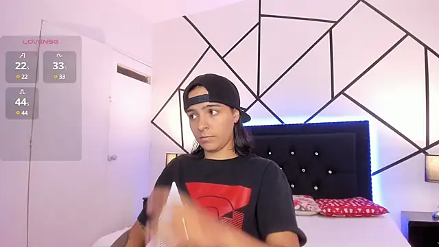 Liiam smith  online show from 19, 3, 2025