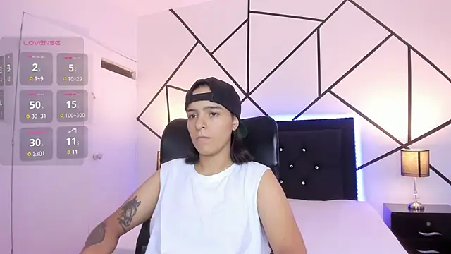 Liiam smith  online show from 20, 3, 2025