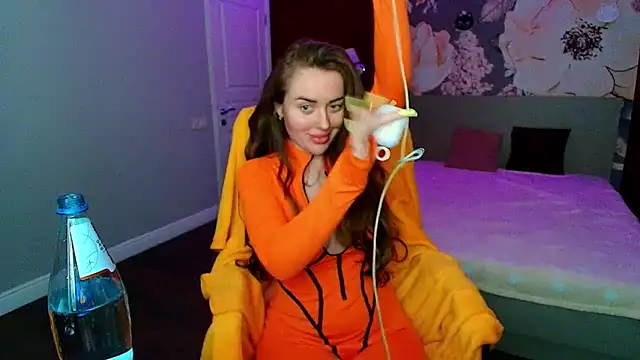 Snapshot of MissisCaty chatting on 16, 5, 2026 MissisCaty online show from 16, 5, 2026