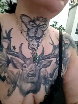 CannabisQueenn online show from 12, 11, 2025