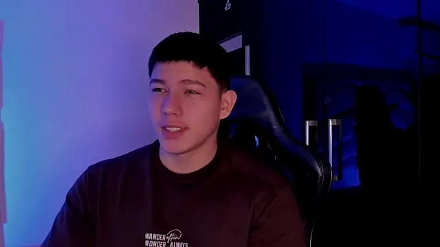 Snapshot of JamesCr_ chatting on 19, 9, 2025 JamesCr online show from 19, 9, 2025