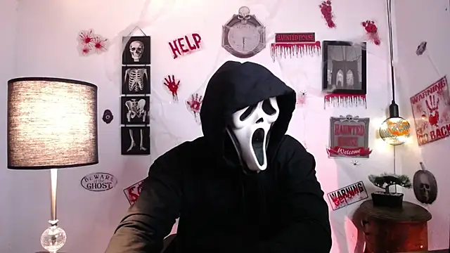 Snapshot of JamesCr_ chatting on 25, 10, 2025 JamesCr online show from 25, 10, 2025