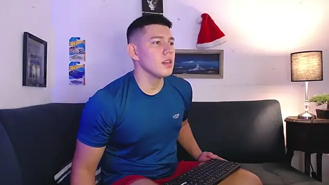 Snapshot of JamesCr_ chatting on 29, 11, 2025 JamesCr online show from 29, 11, 2025