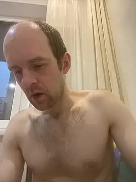 LynnAhNight online show from 3, 4, 2026