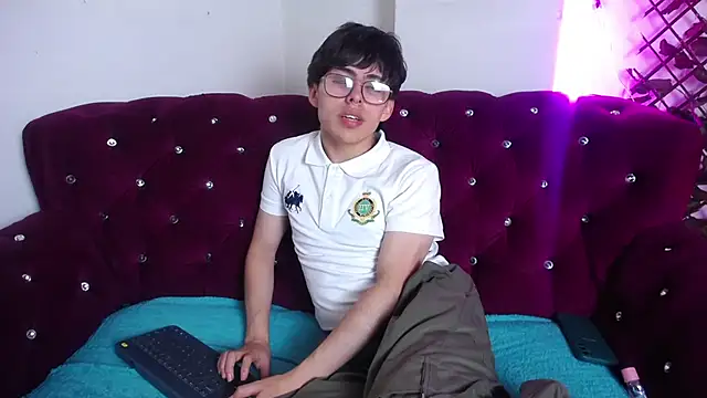 Snapshot of PepperTwink chatting on 19, 2, 2025 PepperTwink online show from 19, 2, 2025