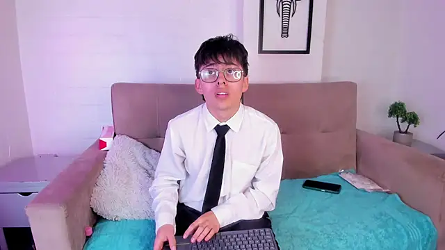 Snapshot of PepperTwink chatting on 27, 2, 2025 PepperTwink online show from 27, 2, 2025