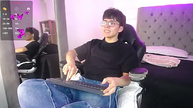 Snapshot of PepperTwink chatting on 8, 9, 2025 PepperTwink online show from 8, 9, 2025