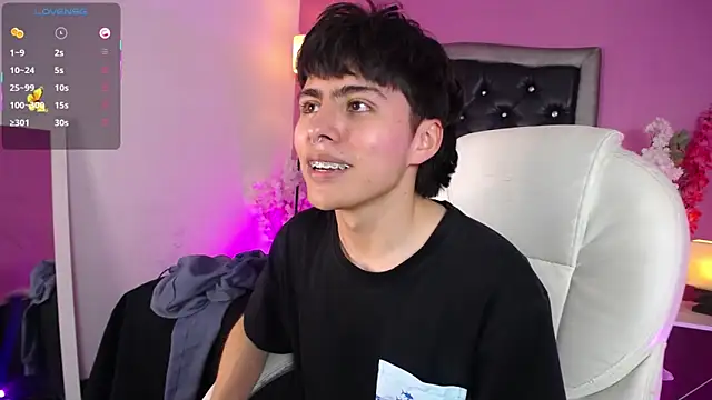 Snapshot of PepperTwink chatting on 10, 9, 2025 PepperTwink online show from 10, 9, 2025