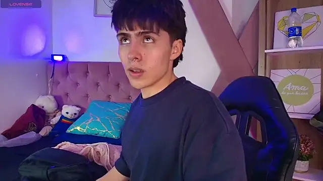 Snapshot of PepperTwink chatting on 2, 10, 2025 PepperTwink online show from 2, 10, 2025