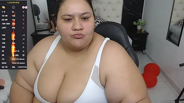 Snapshot of Aaliyah11 chatting on 19, 2, 2025 Aaliyah11 online show from 19, 2, 2025