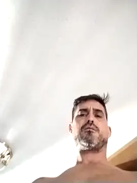 Snapshot of jonymoreno chatting on 12, 9, 2025 jonymoreno online show from 12, 9, 2025