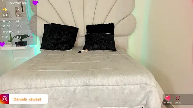 Snapshot of Danielaangelina chatting on 19, 10, 2025 Danielaangelina online show from 19, 10, 2025