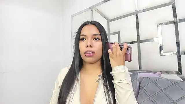 ZoeWan69 online show from 14, 3, 2026